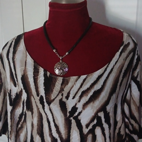 JM Collection Women's  Animal Print  Top, Sz. 3X, 5 For $30 - Picture 2 of 3